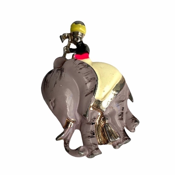 Vintage Elephant Brooch - Picture 1 of 7